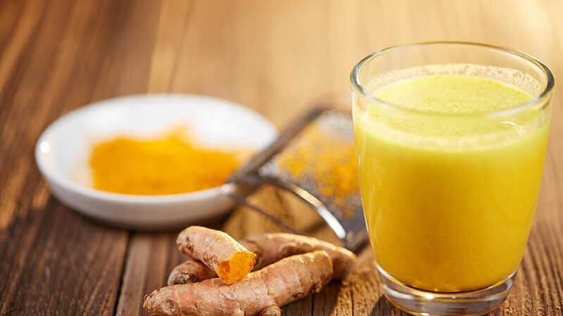 Dùng nghệ giảm tê bì chân tay